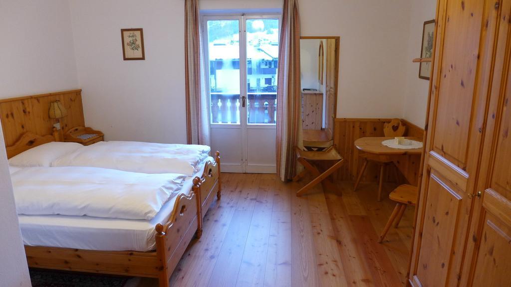 Hotel Bellaria - กอร์ตินาดัมเปซโซ ห้อง รูปภาพ