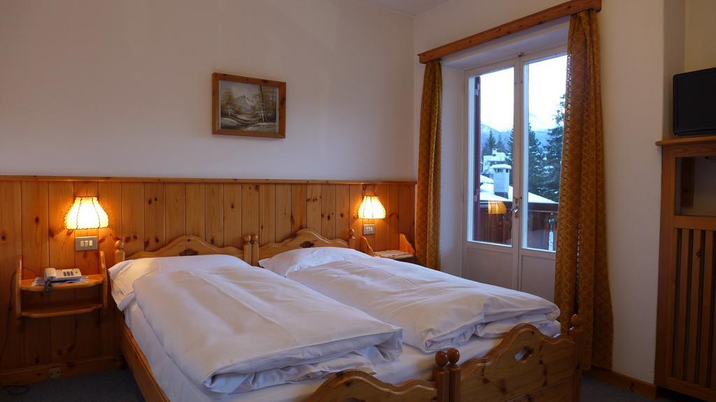 Hotel Bellaria - กอร์ตินาดัมเปซโซ ห้อง รูปภาพ