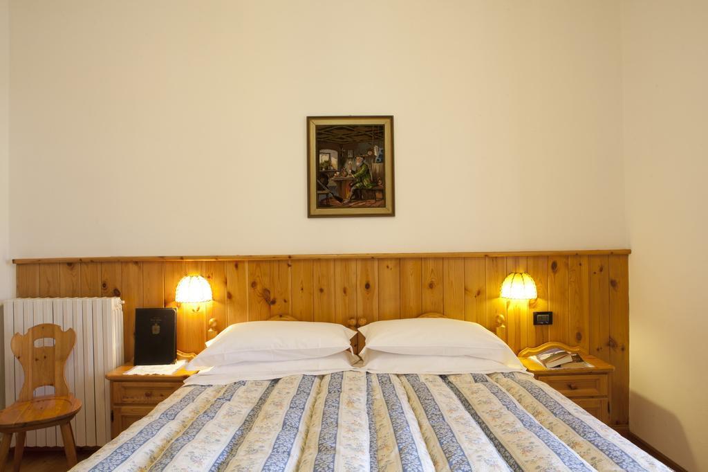 Hotel Bellaria - กอร์ตินาดัมเปซโซ ห้อง รูปภาพ