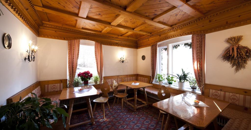 Hotel Bellaria - กอร์ตินาดัมเปซโซ ภายนอก รูปภาพ