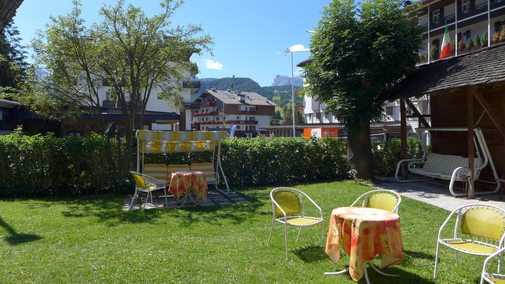 Hotel Bellaria - กอร์ตินาดัมเปซโซ ภายนอก รูปภาพ