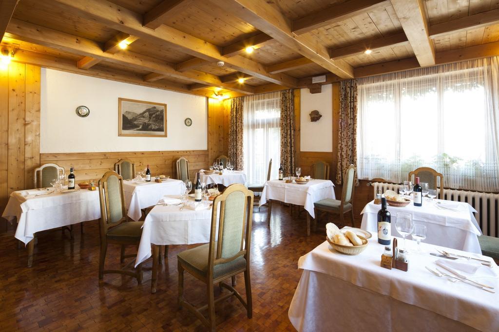Hotel Bellaria - กอร์ตินาดัมเปซโซ ภายนอก รูปภาพ
